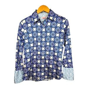 Tizzie Women's Top Sz Small Blue White‎ Geometric Medallion Flip Cuff Summer